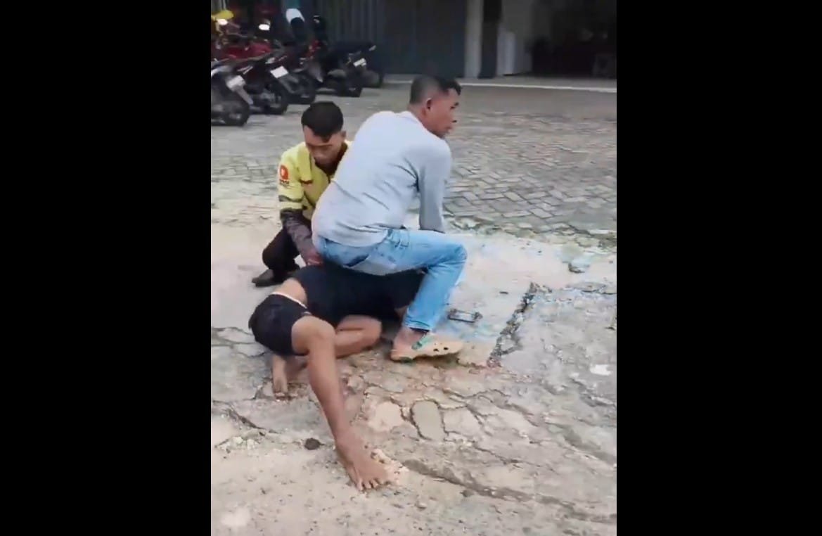 Gunfight in Bandar Lampung: Police Shoot and Wound Armed Motorcycle Thief